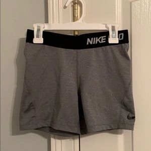girls’ nike pro shorts